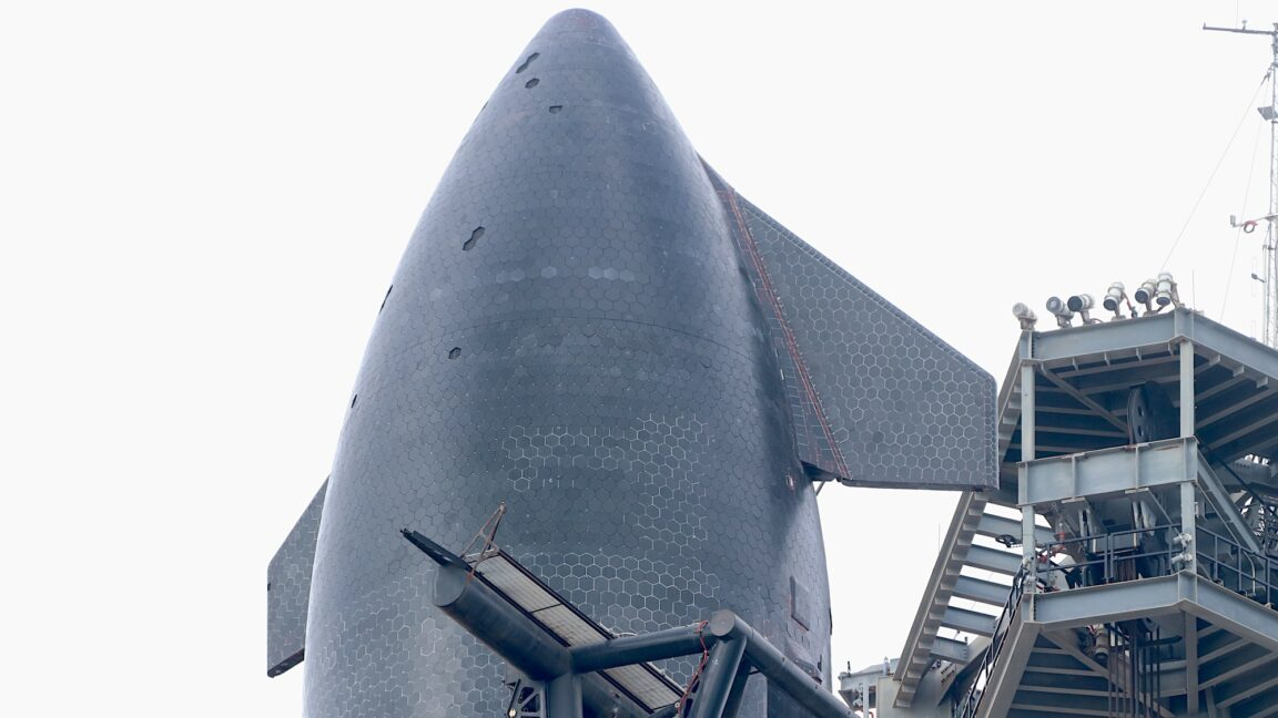 Starship SpaceX у момент запуску