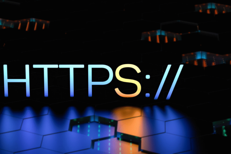 Неправильно видані сертифікати для 1.1.1.1 загрожують безпеці Інтернету