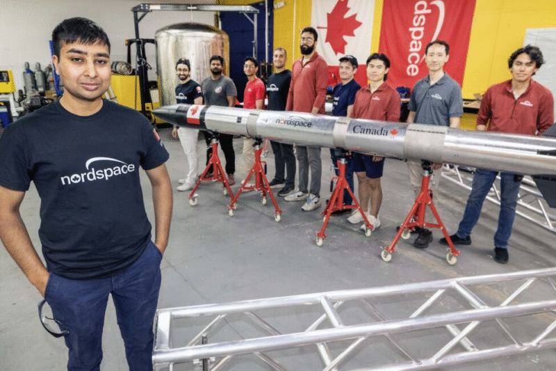 Канада інвестує в космічні запуски