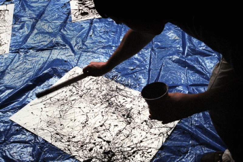 Дослідження: Дитячі drip paintings більше схожі на Поллока, ніж дорослі