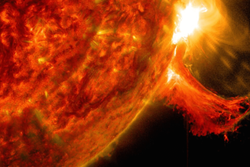 Blue Origin знову відкладає запуск ракети New Glenn через сонячну активність