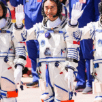 Космічний корабель Шеньчжоу 20 у космосі