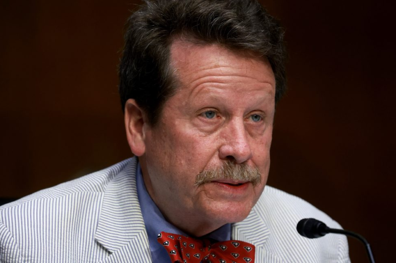 Колишні керівники FDA виступили проти нових змін у регулюванні вакцин